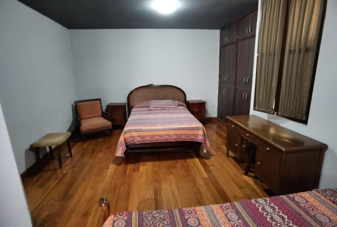 Global Family Backpackers Hostel リマ エクステリア 写真